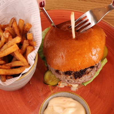 Le Cheese black angus image