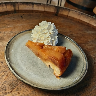 Tarte tatin, chantilly calvados image