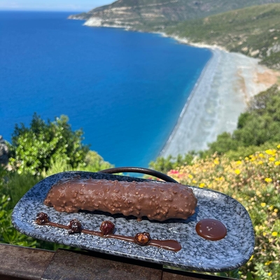 Grand Eclair Noisettes Torréfiées pour 2 (ou 1 gourmand) image