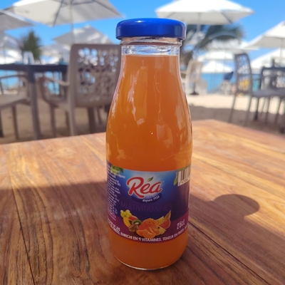 Jus multifruits réa image