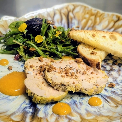 Ballotine di foie gras fatto in casa, pane casereccio tostato e kumquat candito image