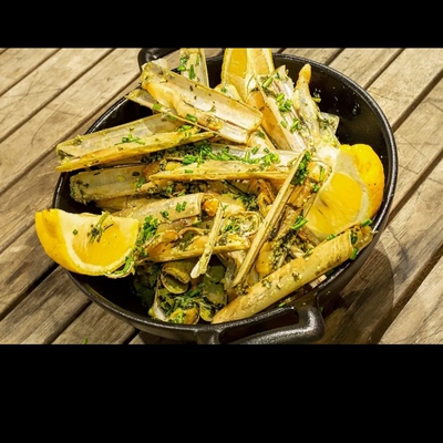 COUTEAUX à la PLANCHA en Persillade image