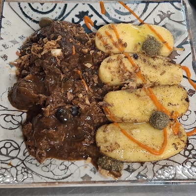 Sauté de veau corse aux olives et pulenta de maïs image