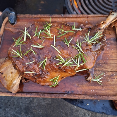 Épaule d'agneau confite, cuisson 12h, à partager image