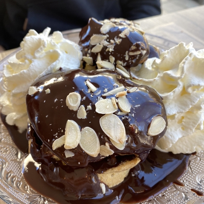 Profiteroles image