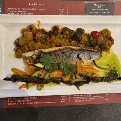 Filet de Loup de mer et sa Poêlée de Légumes image