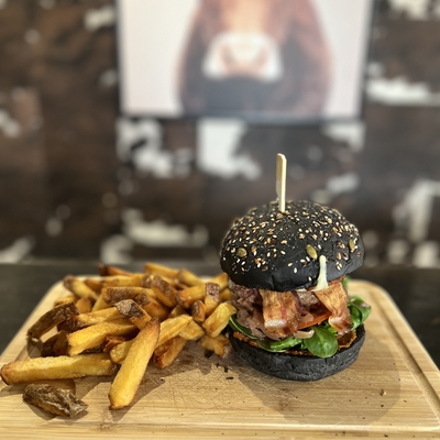 Burger "Historique" et frites maison image