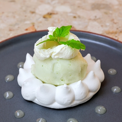 Pavlova citron basilic image