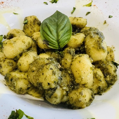 pesto image