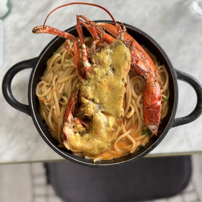 Linguini aux Demi Homard Bleu Breton- sauce à la bisque de homard- SELON ARRIVAGE - image