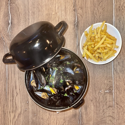 Moules Marinières image