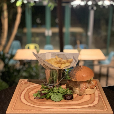 Le Chicken Burger du George image