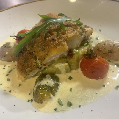 Dos de cabillaud en croûte d’herbes aromatiques et crème à l’échalote image