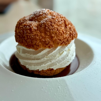 Grosse profiterole à notre façon image