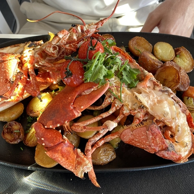 HOMARD AU BEURRE D'OURSIN ou simplement Rôti image