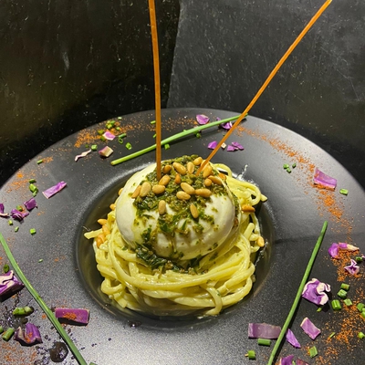Linguines Pesto Rosso/ Burrata image