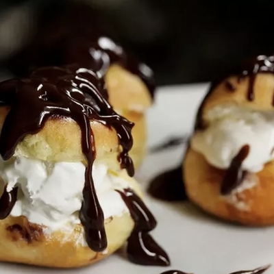 Profiteroles au chocolat image