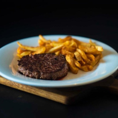 Steak haché frites image