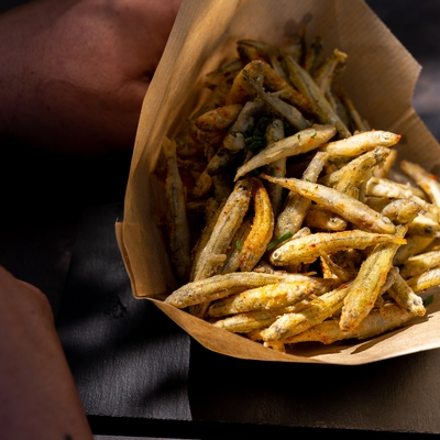 Mange tout et mayonnaise image