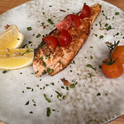Pavé de saumon à la plancha image
