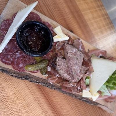 Plateau Charcuterie image