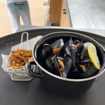 Moules Marinières image