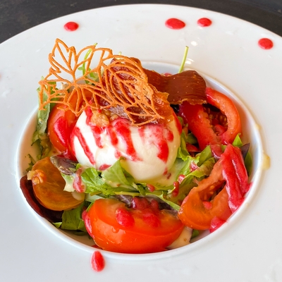 Burratina mesclun de salade image