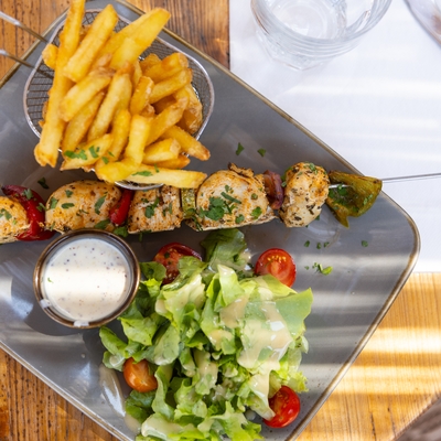 Brochette de poulet mariné à la provençale image
