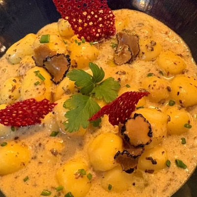 Gnocchi frais, sauce foie gras et truffe image