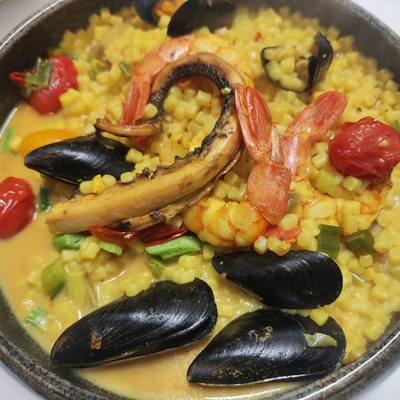 rizotto de la mer au moule fruit de mer au curcuma image