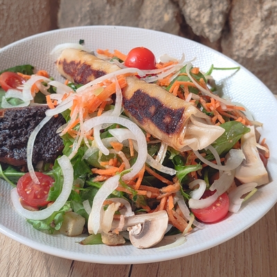 Salade de chèvre chaud image