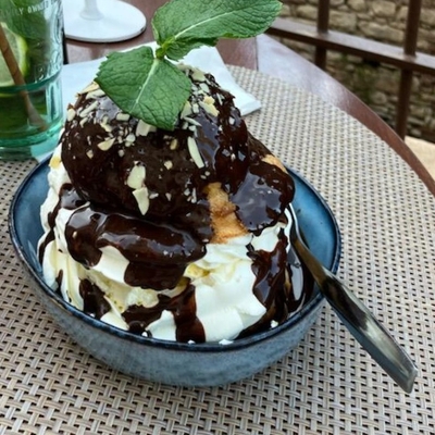 Profiteroles image