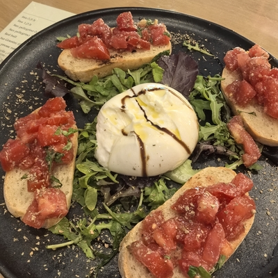 Bruschetta Et burrata image