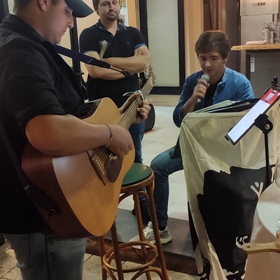 Soirées Chants et Guitares image