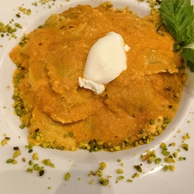 Ravioli a la burrata et pistache image