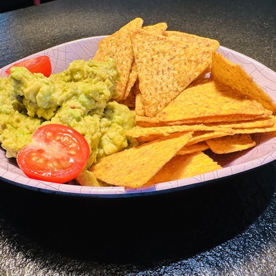 guacamole et ses nachos image
