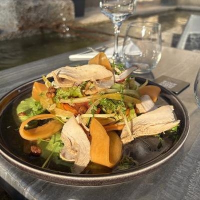 Cru-cuit de légumes, volaille marinée tahini image