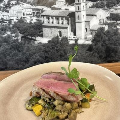 Pavé de veau corse sur le grill image