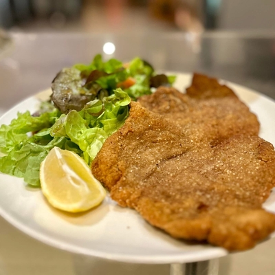 Escalope de veau panée ou Normande ou grillée image
