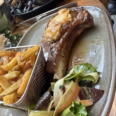 Côte de veau Corse, gratinée à laTome corse image