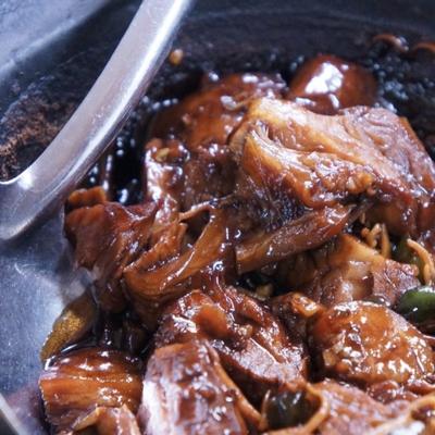 Agneau de lait corse avec purée maison image