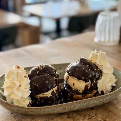 Profiteroles image