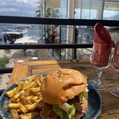 BURGER "PULLED PORCU" image