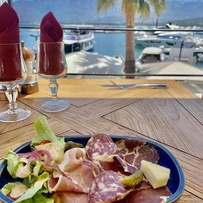 Entrée 2 : Assiette de Charcuterie Corse image