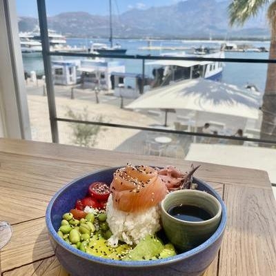 POKEBOWL AU SAUMON 🐟🍚🥗 image