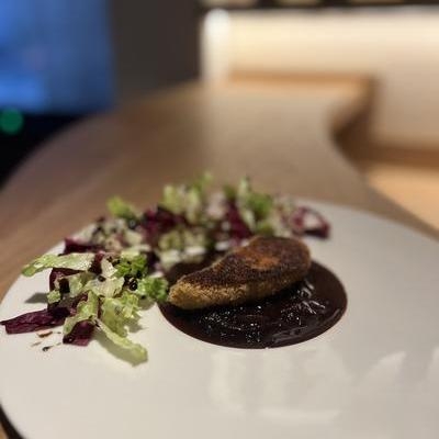 croustillant de foie gras poelé, compotée d’oignons & figues image