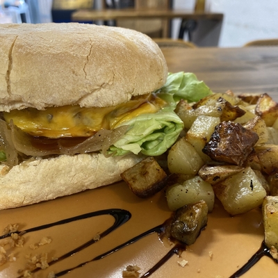 Cheeseburger image