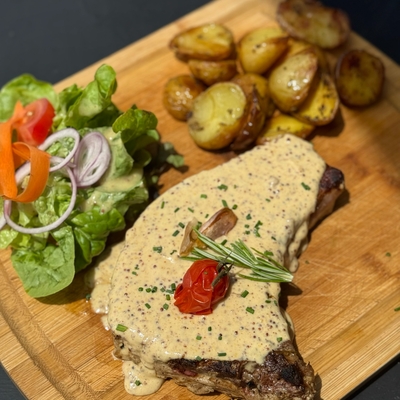 Côte de cochon fermière, sauce moutarde à l’ancienne et Pietra, env. 450g image