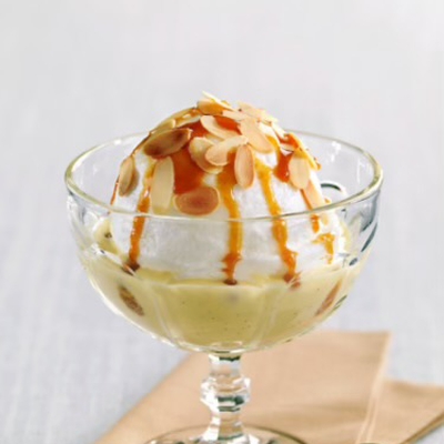 Île flottante crème anglaise et caramel image