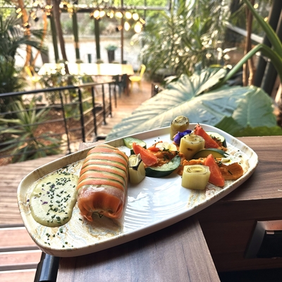 Ballotine de poisson blanc selon arrivage, carottes, courgettes et pesto, (*) image